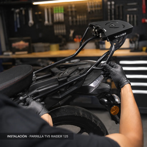 Parrilla Tvs Raider 125 Base Maletero Metálica Negra